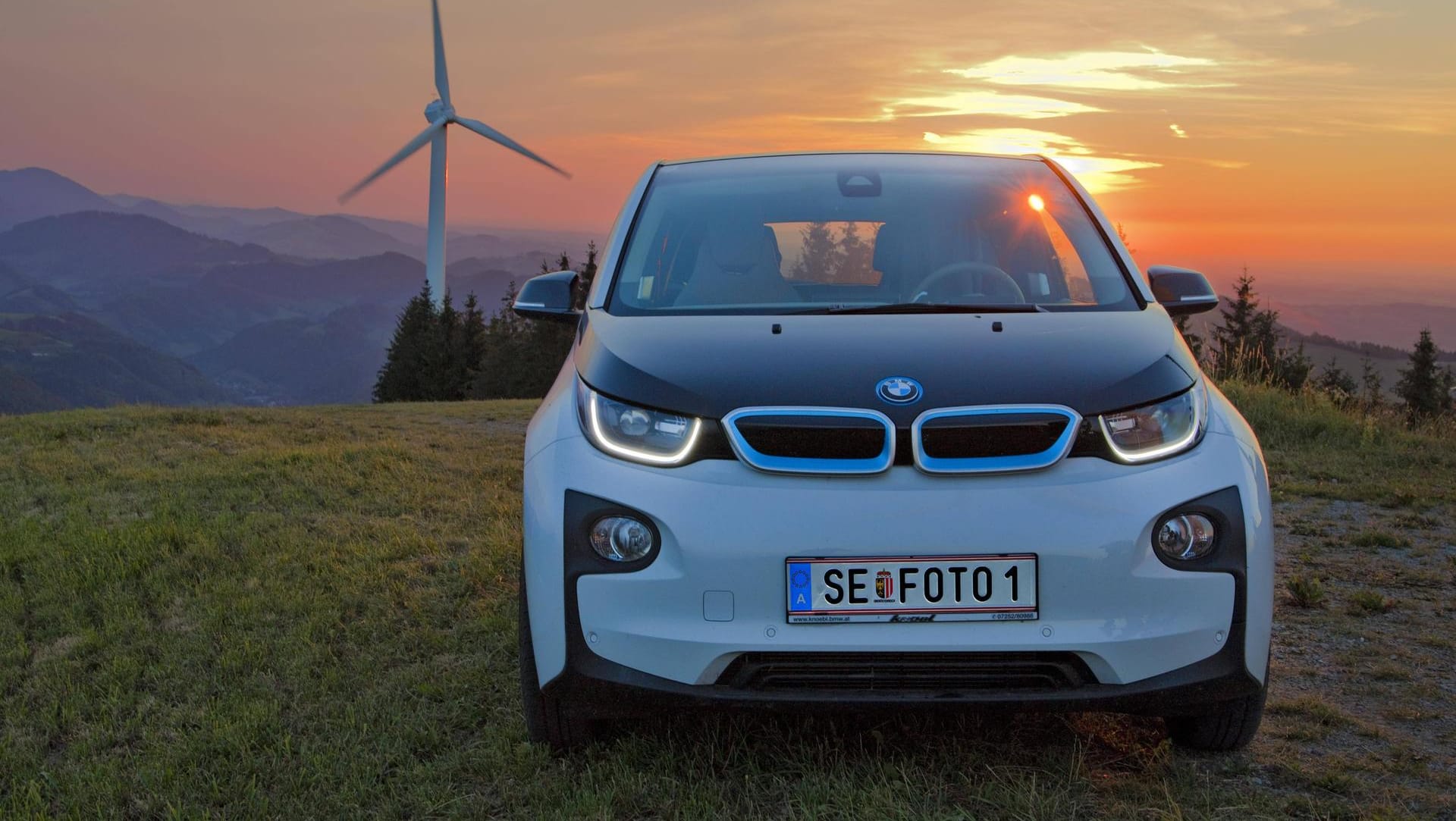 BMW i3: Das Auto wird noch einige Jahre lang gebaut werden. Ein Erfolg ist es dennoch nicht – was unter anderem an seinen immensen Entwicklungskosten liegt.