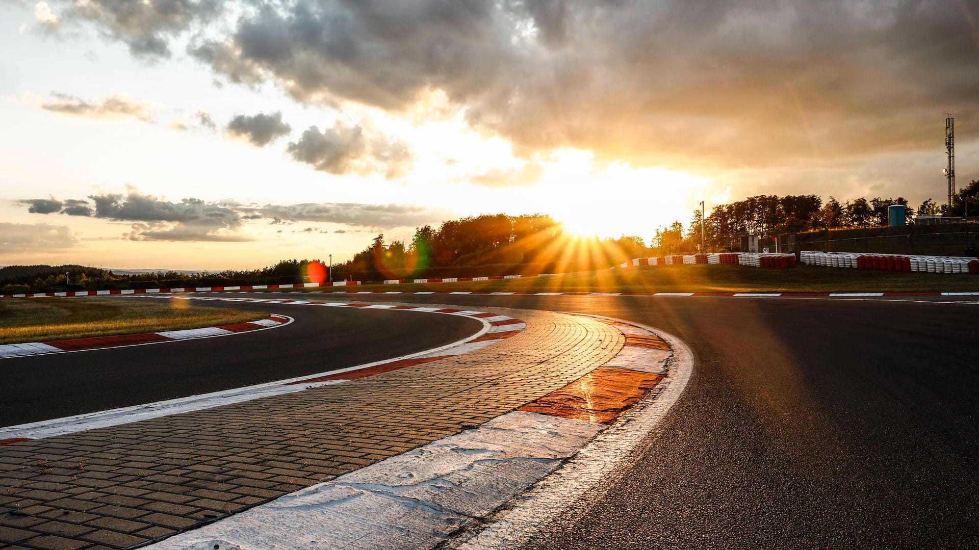 Nürburg: Der Nürburgring könnte noch in dieser Saison sein Comeback geben.