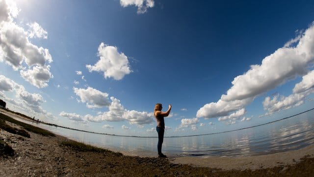 Gegen- oder Seitenlicht macht Smartphone-Kameras zu schaffen. Gegen- oder Seitenlicht macht Smartphone-Kameras zu schaffen.