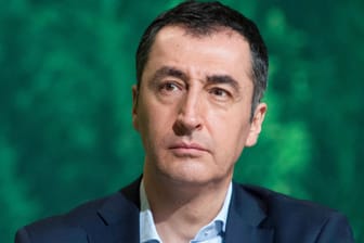 Cem Özdemir gibt der AfD Mitschuld an Taten wie dem Anschlag auf die Synagoge in Halle.