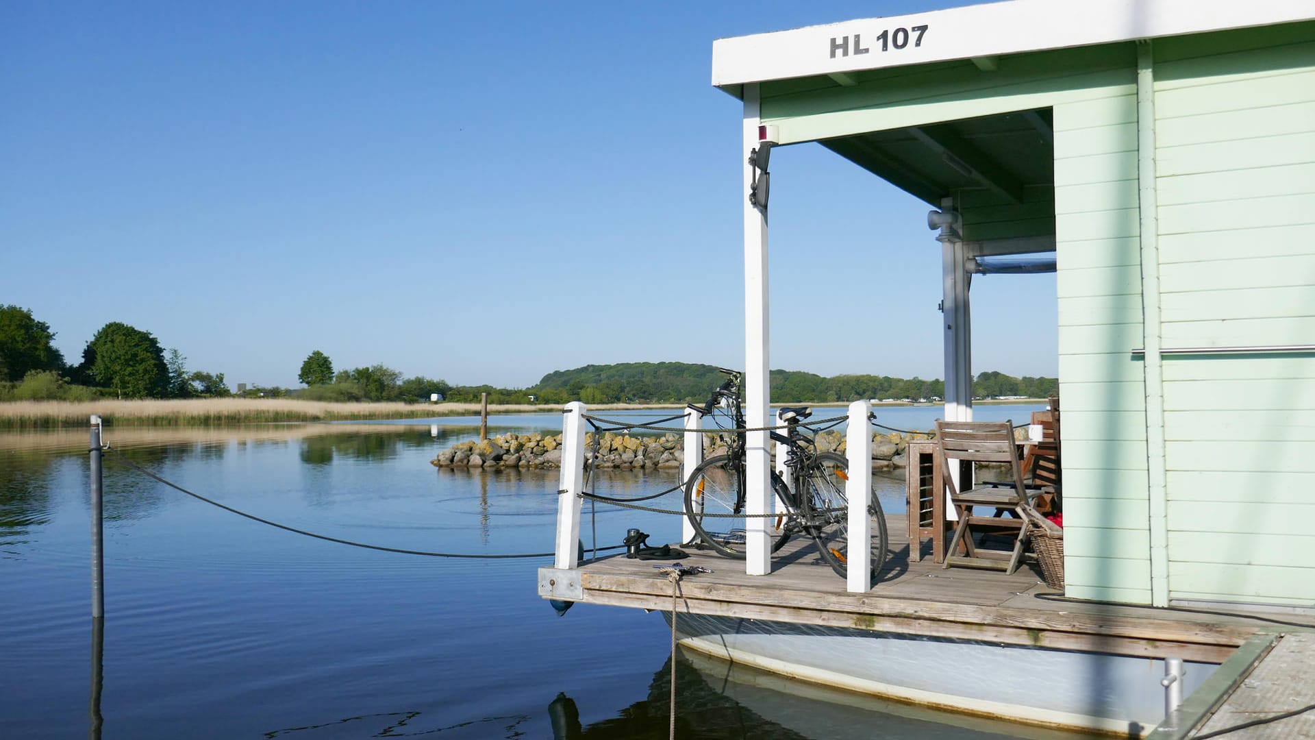 Mobilität: Sogar ein Fahrrad können Sie mit an Board von Hausboot "Tammy" nehmen.