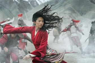 "Mulan": Yifei Liu spielt die Titelheldin im Remake.