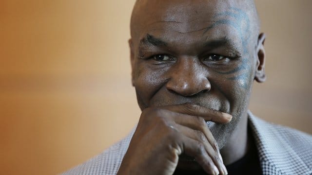 Zieht die Boxhandschuhe wieder an: Mike Tyson.