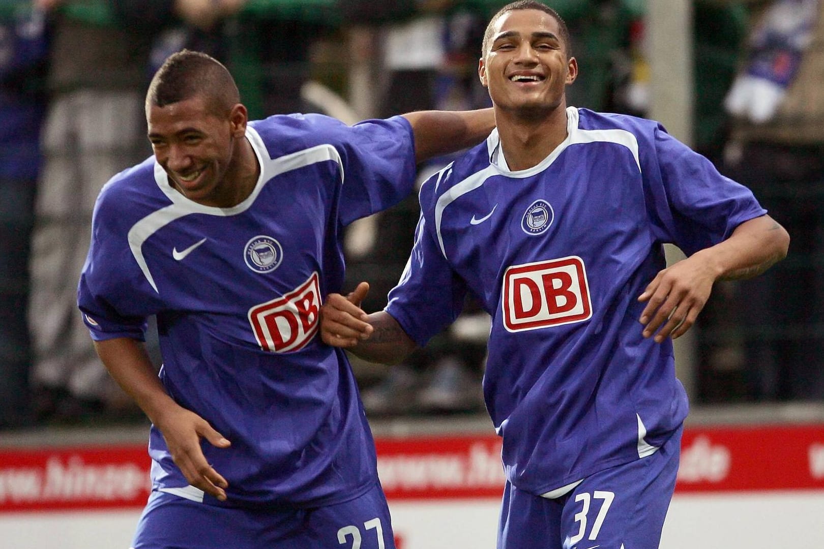 Kevin Prince Boateng (r.) und sein Bruder Jerome Boateng bei Hertha II im Jahr 2006: "Es ist mein Zuhause. Ich hätte noch dableiben müssen".