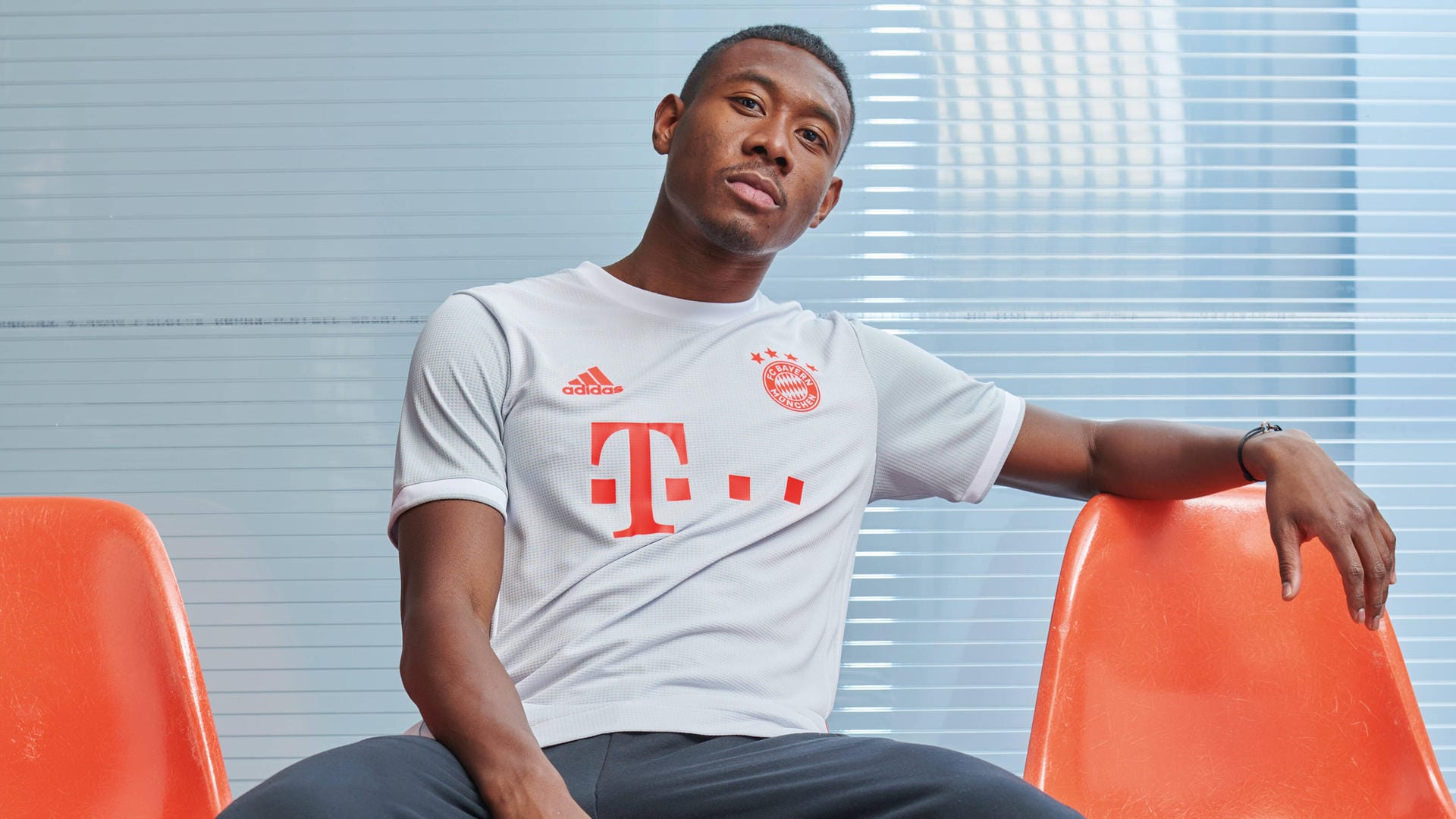 FC Bayern München: David Alaba im neuen Auswärtstrikot.