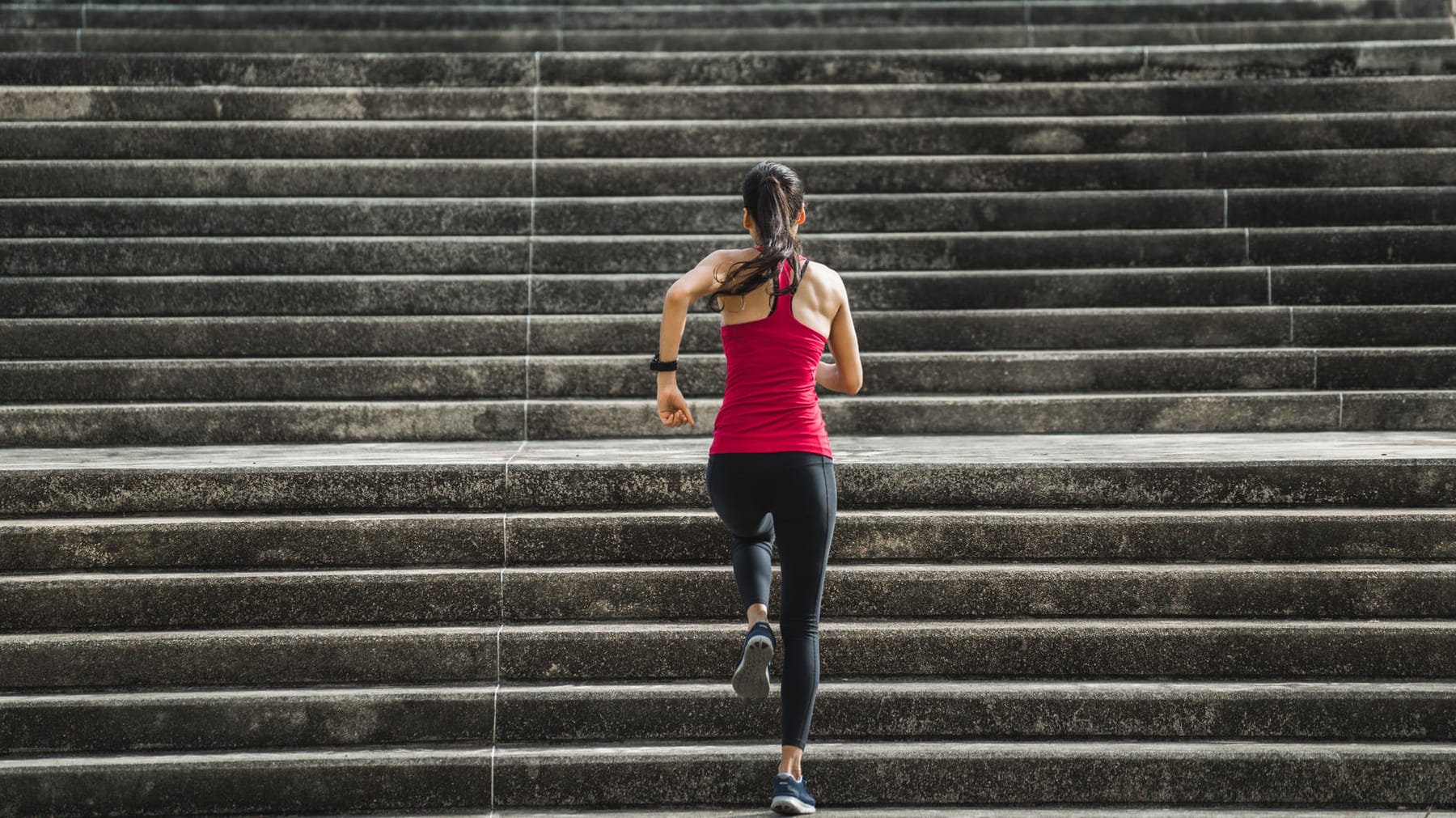 Joggen: Beim Sport schüttet das Gehirn Botenstoffe wie Serotonin und Dopamin aus.