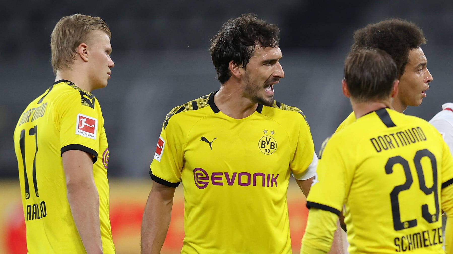 Mats Hummels: Der Kapitän reist mit Borussia Dortmund zum Derby gegen MSV Duisburg.