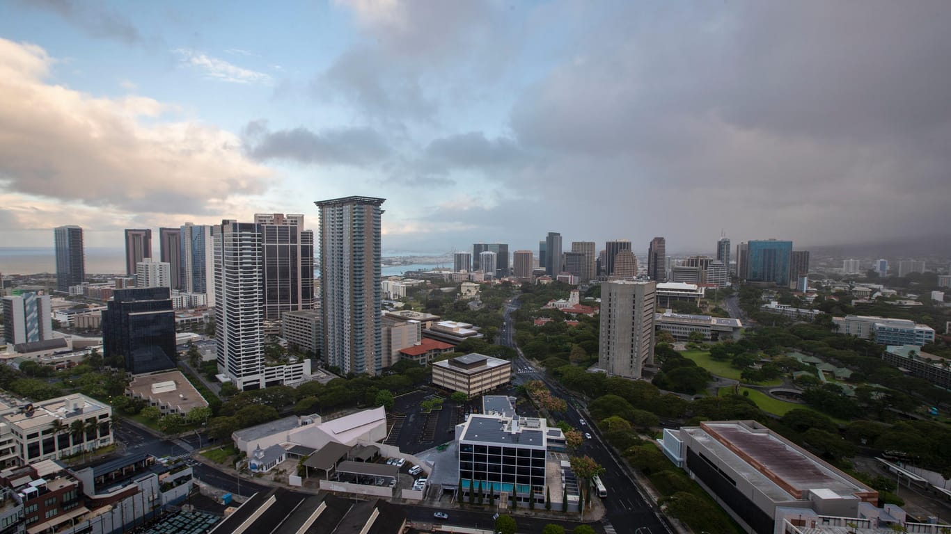 Honolulu: Hurrikan "Douglas" ist nur wenige Stunden von Hawaii entfernt.