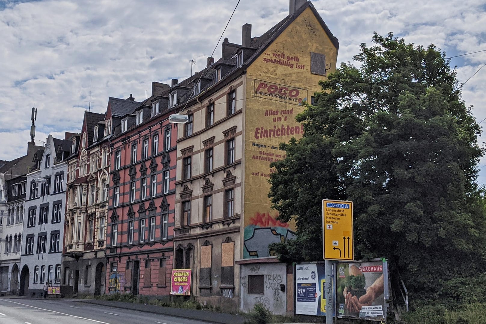 Die Häuser mit den Nummern 95-99 in der Wehringhauser Straße in Hagen: Sie werden abgerissen.