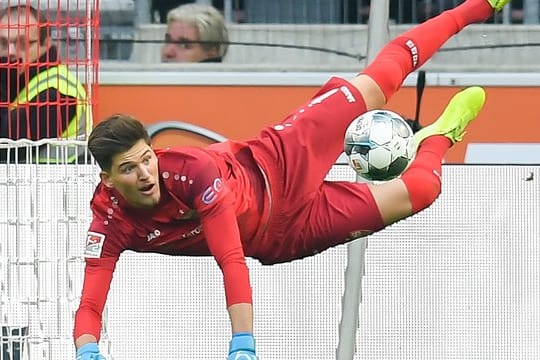 Will fest zum VfB Stuttgart wechseln: Torhüter Gregor Kobel.