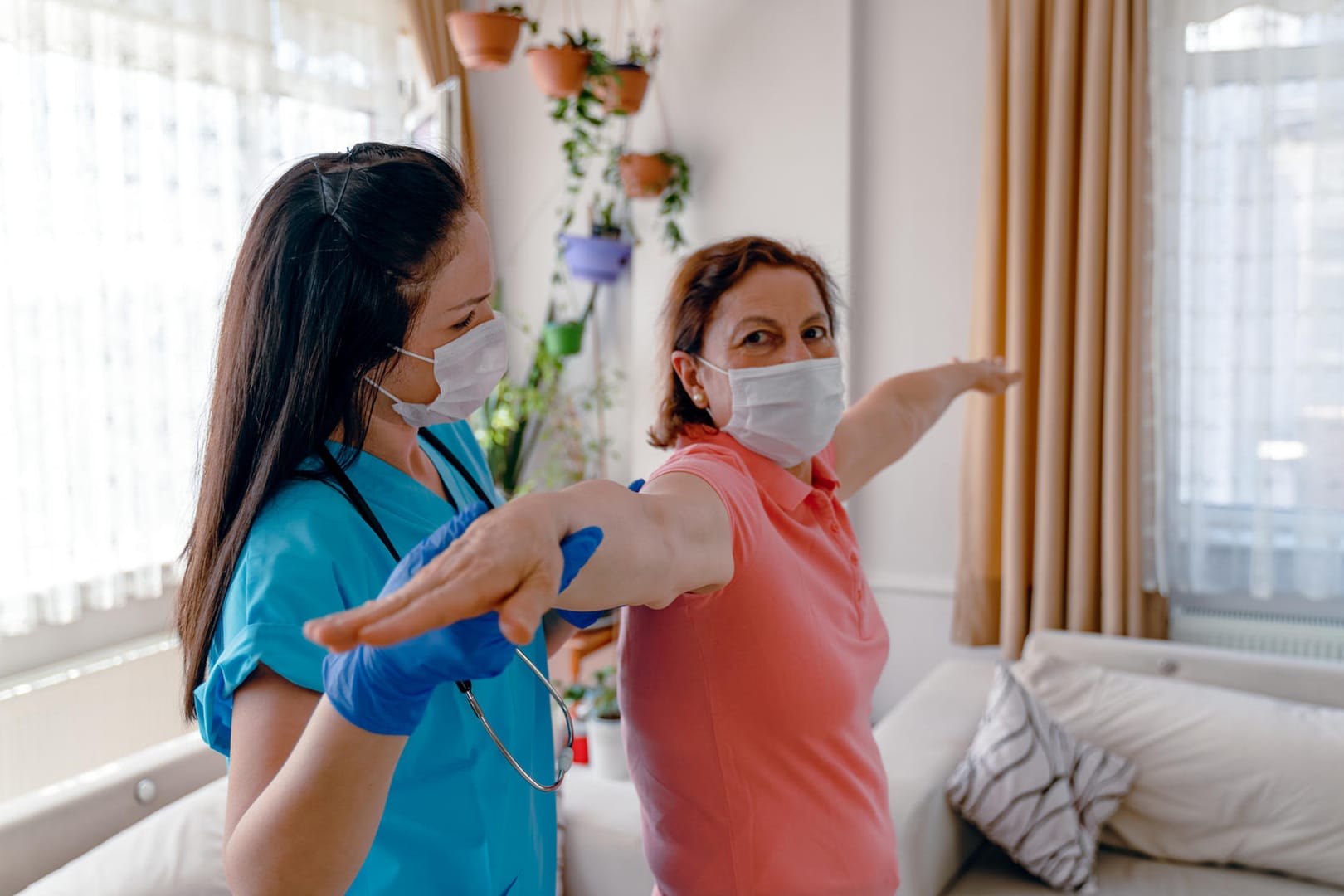 Physiotherapie: Viele Corona-Patienten benötigen nach ihrer Genesung eine Reha, um wieder fit zu werden.