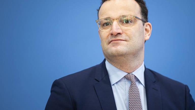 Jens Spahn: Der Bundesgesundheitsminister will die Testpflicht für Rückkehrer aus Risikogebieten.