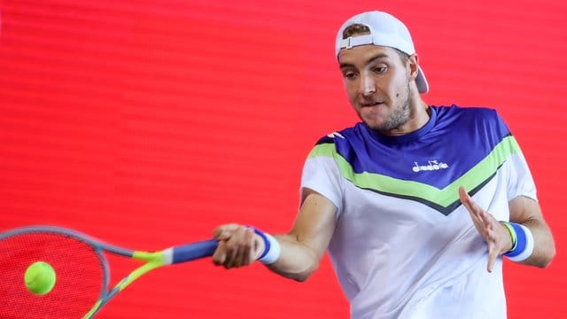 Jan-Lennard Struff ist auch in Halle/Westfalen am Start.