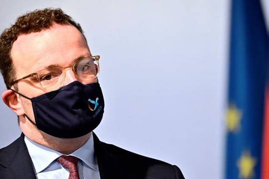 Gesundheitsminister Spahn betont, dass die Testpflicht allein für Rückkehrer aus Risikoländern gelten soll.