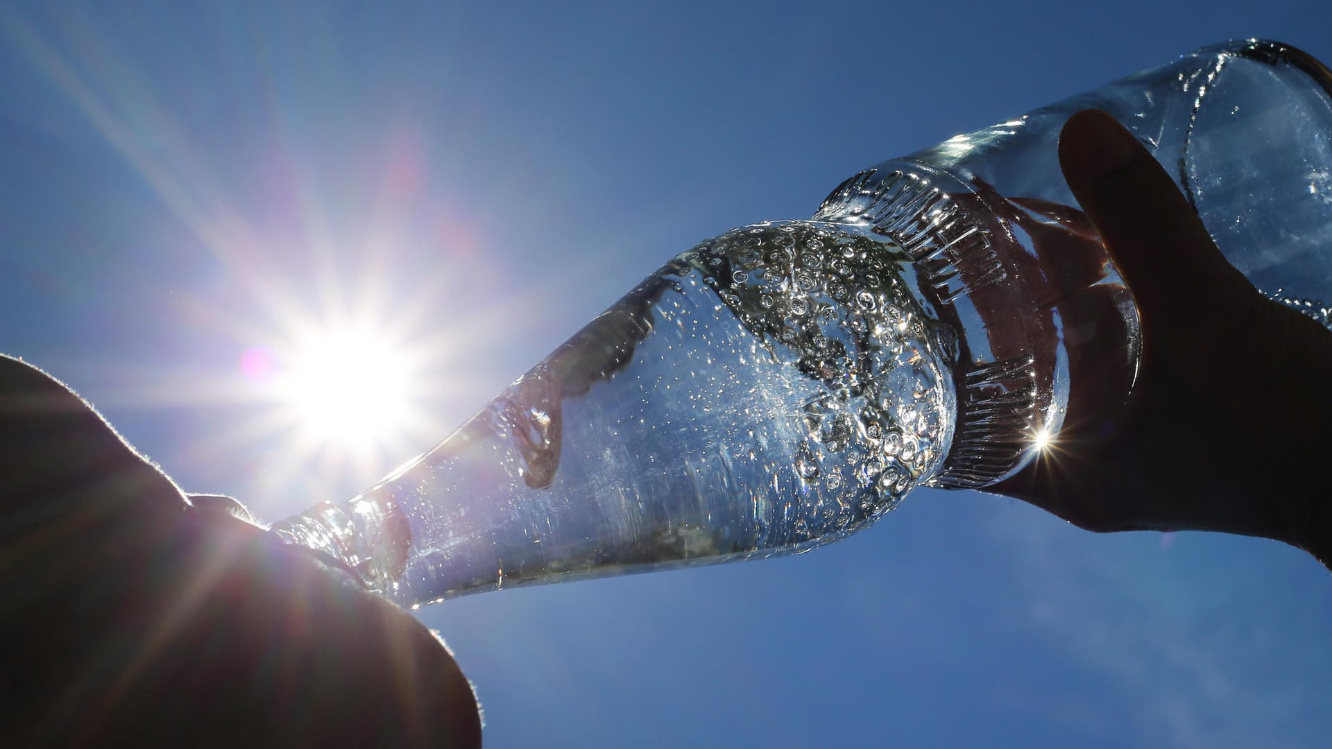 Trinken im Sommer: Nicht alle Getränke sind gleich gut geeignet.