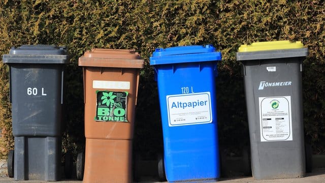 "Wir trennen gut, aber eben nicht sehr gut": Tonnen für Hausmüll, Bioabfälle, Altpapier und Wertstoffe.