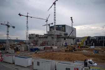 Blick auf die Baustelle des Kernfusionsreaktors Iter in Saint-Paul-lez-Durance (Archiv).