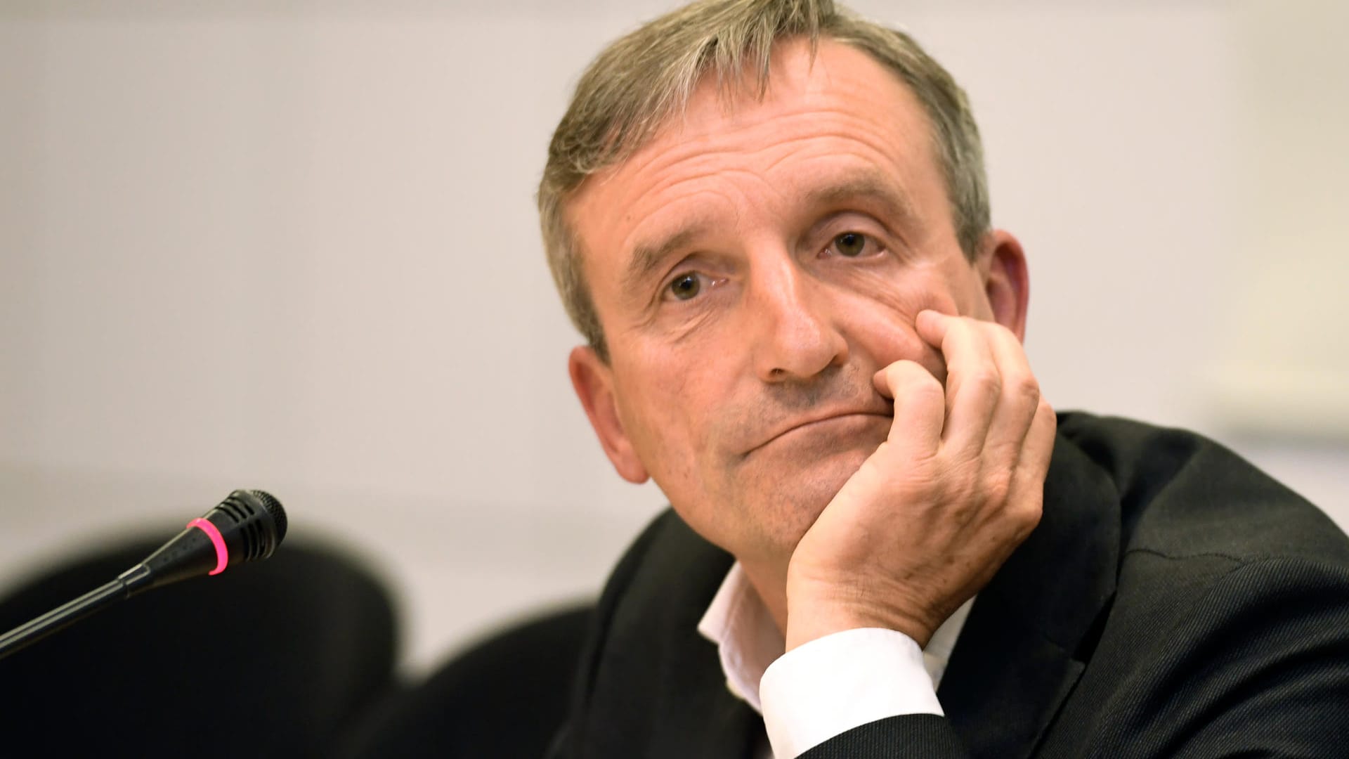 Thomas Geisel: Der SPD-Politiker rudert zurück – entschuldigen will er sich aber nicht. Thomas Geisel: Der SPD-Politiker rudert zurück – entschuldigen will er sich aber nicht.