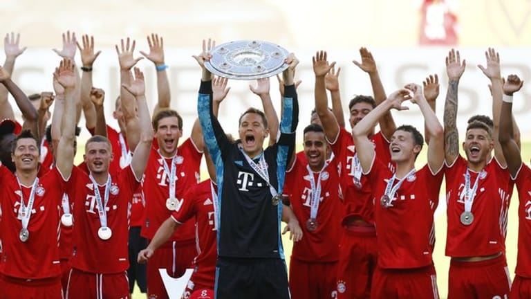 Holte sich zum achten Mal nacheinander die Meisterschaft in der Bundesliga: FC Bayern München.