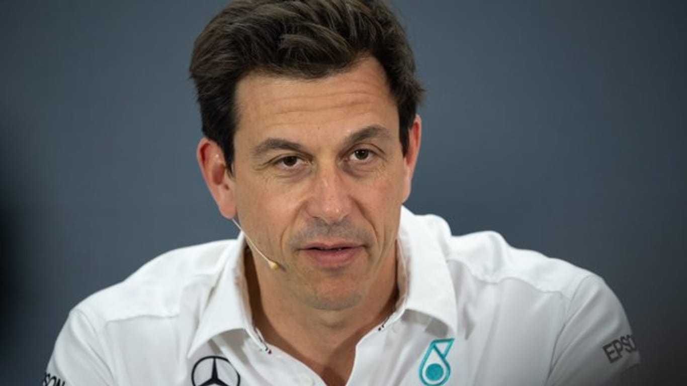 Ist mit der Leistung seiner beiden Formel-1-Piloten sehr zufrieden: Toto Wolff, Teamchef von Mercedes.