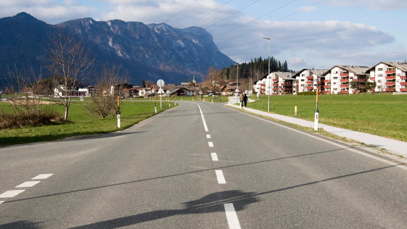 Tirol: Das Fahrverbot soll an den Wochenenden jeweils Samstag 7 Uhr bis Sonntag 19 Uhr gelten.