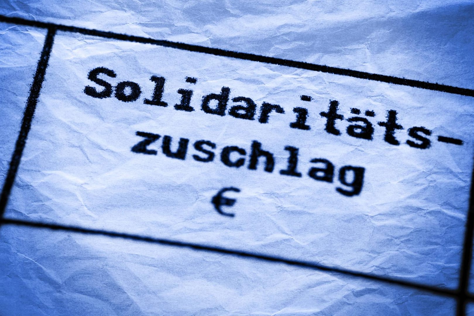 Solidaritätszuschlag auf einem Steuerschreiben (Symbolbild): Der Soli für 2020 ist noch rechtens.