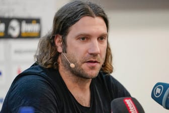 Torsten Frings: Der Trainer des SV Meppen hat noch keinen vertrag unterschrieben, arbeitet jedoch bereits seit zwei Wochen für den Drittligisten.