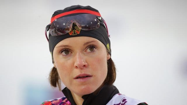 Wurde 2014 wegen einer positiven Dopingprobe aus dem deutschen Biathlon-Team ausgeschlossen: Evi Sachenbacher-Stehle. Wurde 2014 wegen einer positiven Dopingprobe aus dem deutschen Biathlon-Team ausgeschlossen: Evi Sachenbacher-Stehle.