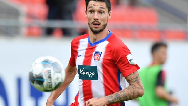 Wechselt zum belgischen Vizemeister KAA Gent: Tim Kleindienst. Wechselt zum belgischen Vizemeister KAA Gent: Tim Kleindienst.