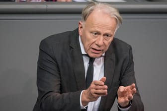 Jürgen Trittin: Der Grünen-Außenpolitiker fordert eine energische Antwort Deutschlands auf den geplanten US-Truppenabzug.
