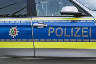 Einsatzwagen der Polizei NRW: Ein Streit zwischen zwei Jugendlichen in Bochum ist eskaliert. (Symbolfoto)