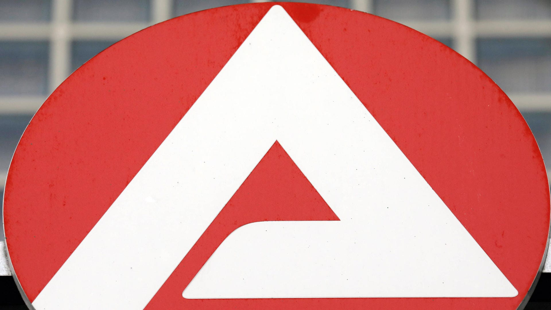 Das Logo der Agentur für Arbeit: In Wuppertal ist die Arbeitslosigkeit infolge der Corona-Krise gestiegen. Das Logo der Agentur für Arbeit: In Wuppertal ist die Arbeitslosigkeit infolge der Corona-Krise gestiegen.