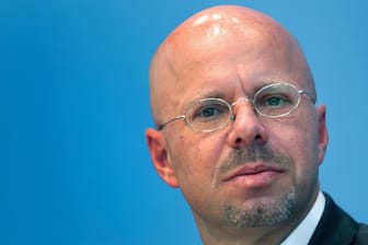 Andreas Kalbitz: Seinen Posten als Landtagsfraktionschef bei der AfD will er nicht räumen.