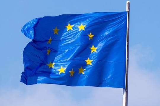 Die EU-Kommission hat die geplante Garantie des Bundes für Reisegutscheine bei Corona-bedingten Stornierungen genehmigt. Die EU-Kommission hat die geplante Garantie des Bundes für Reisegutscheine bei Corona-bedingten Stornierungen genehmigt.