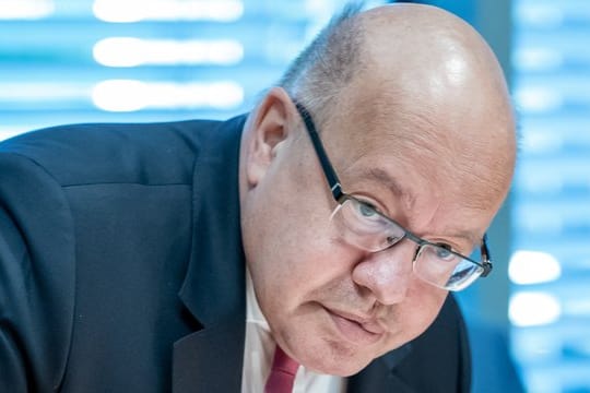 "Wer andere absichtlich gefährdet, muss damit rechnen, dass dies für ihn gravierende Folgen hat", sagt Peter Altmaier.