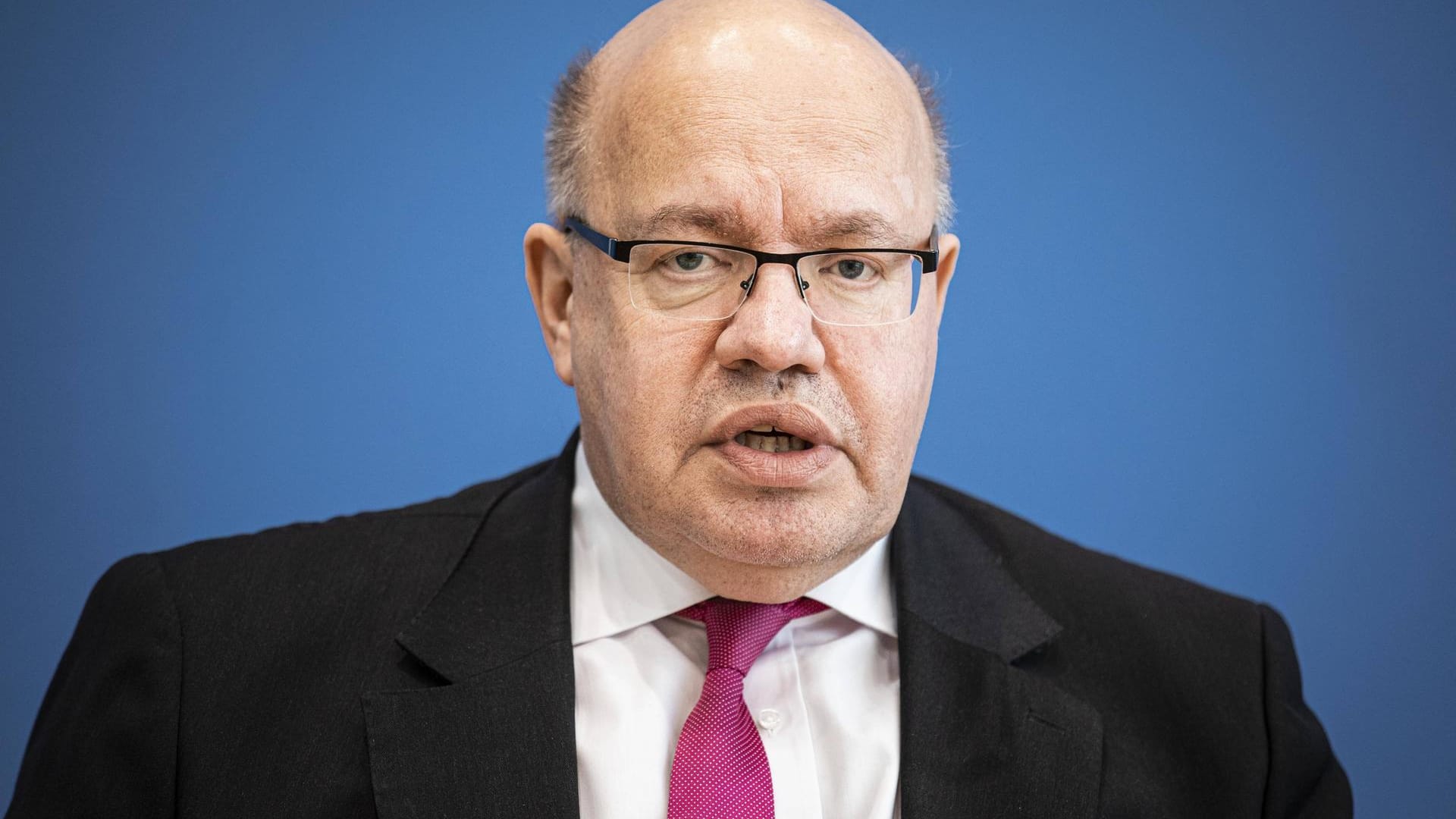 Peter Altmaier: Der Bundesminister fordert im Sinne der Wirtschaft mehr Verantwortung im Umgang mit der Pandemie.