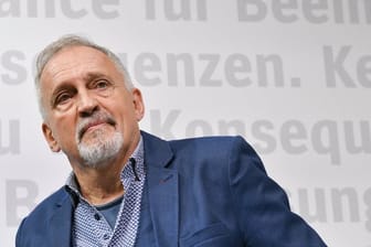 Mit fleißiger Faulheit zum Bestseller - Jussi Adler-Olsen wird 70.