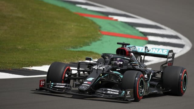 Lewis Hamilton stellte einen neuen Streckenrekord in Silverstone auf.