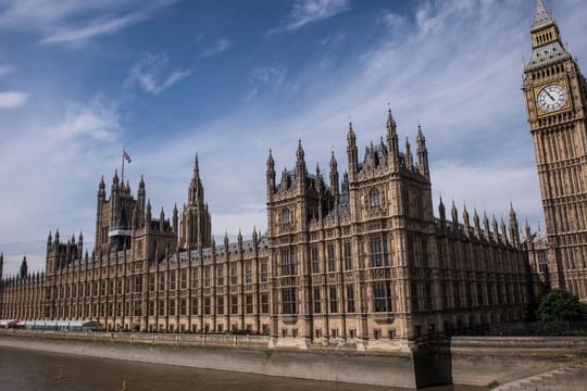 Der Westminster-Palast, Sitz des britischen Parlaments.