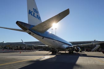 Eine Maschine der niederländischen Fluggesellschaft KLM: Bei einem Flug von Amsterdam nach Ibiza kam es an Bord zu Tumulten.