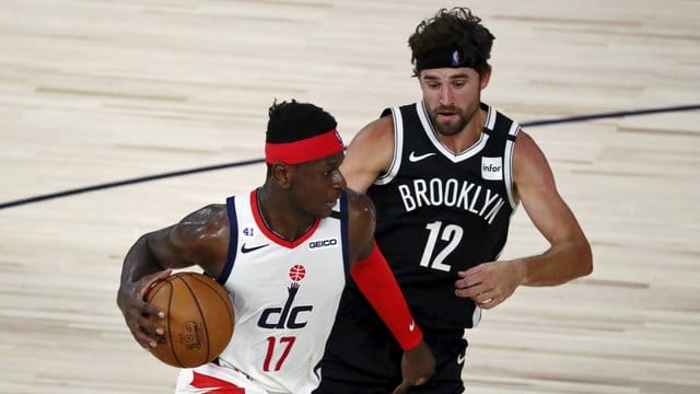 Isaac Bonga (l) verlor erneut mit den Washington Wizards. Isaac Bonga (l) verlor erneut mit den Washington Wizards.