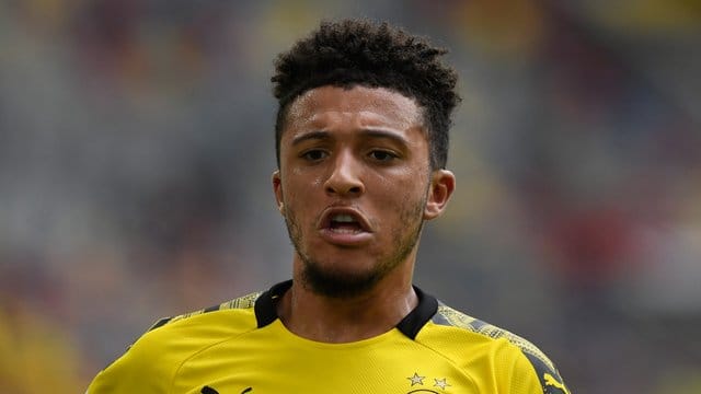 Der mögliche Transfer von Jadon Sancho zu Manchester United bleibt für Borussia Dortmund ein Dauerthema.