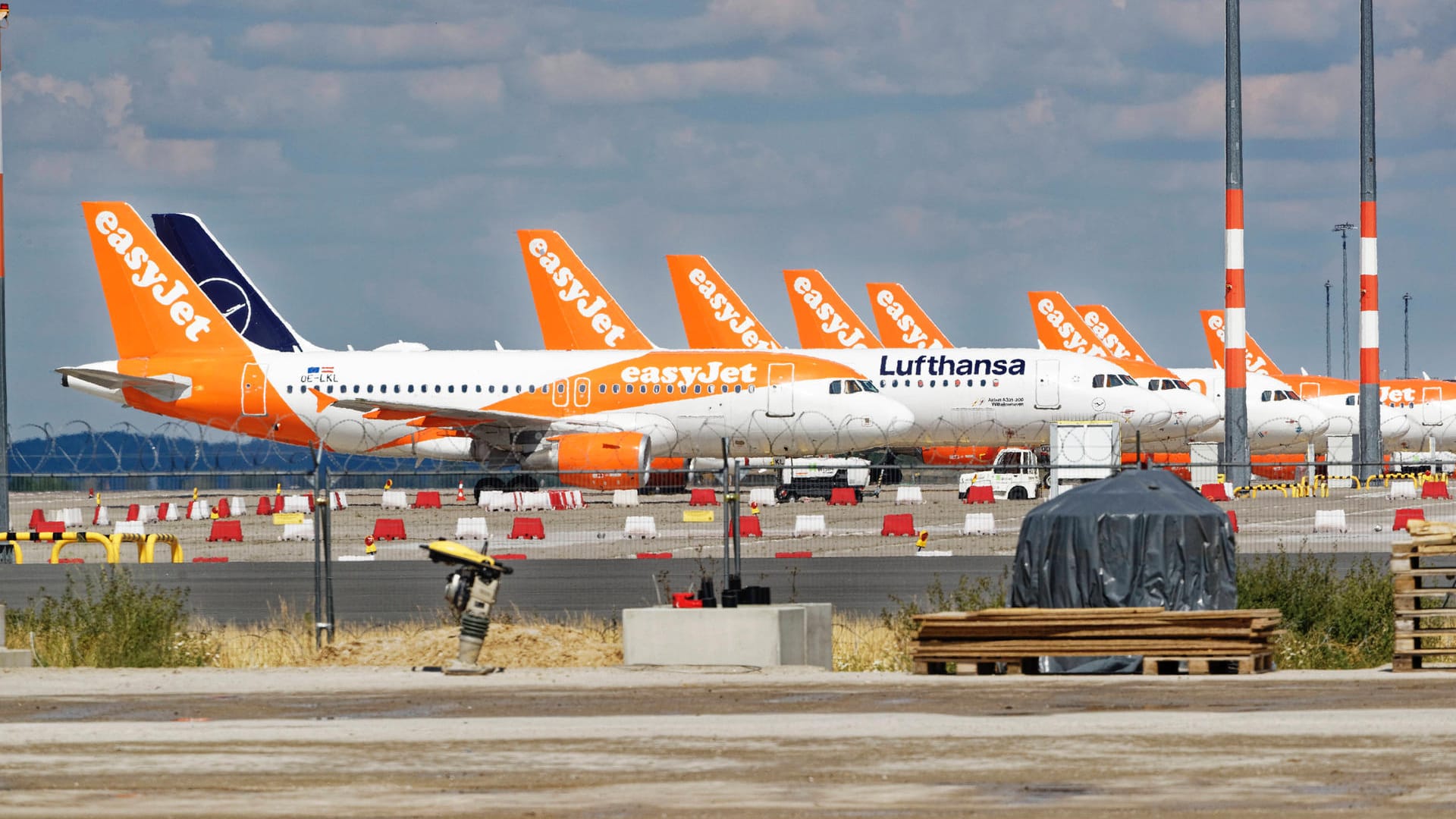 Flugzeuge: Während des Lockdowns wurde der Flugverkehr fast komplett runter gefahren.