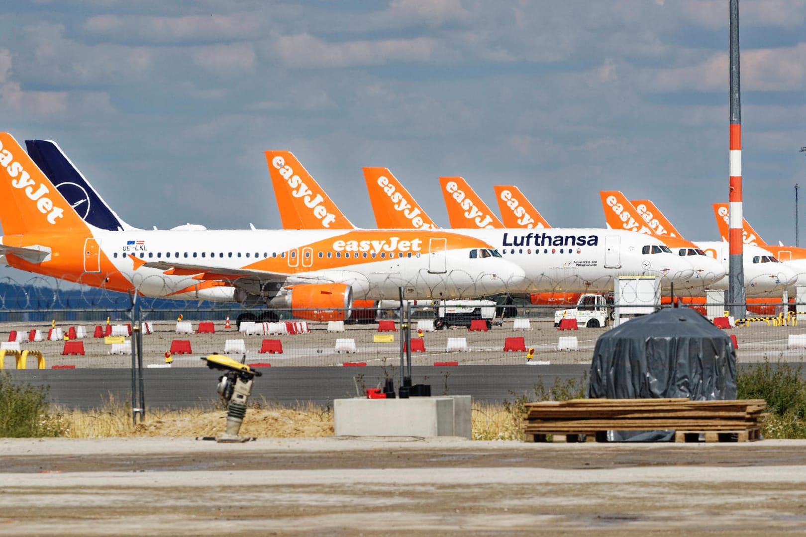 Flugzeuge: Während des Lockdowns wurde der Flugverkehr fast komplett runter gefahren.