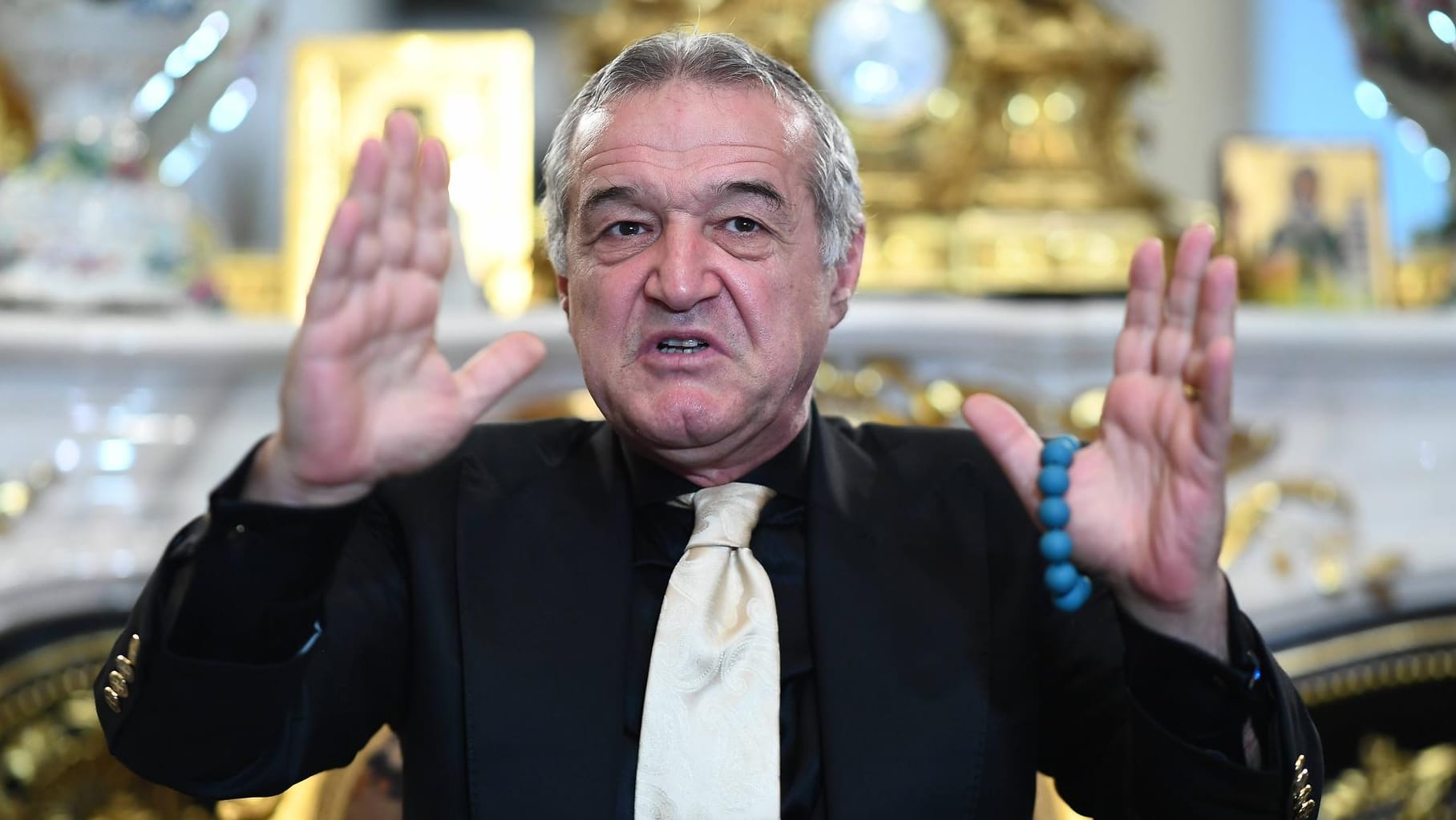 Gigi Becali: Prunk im Hintergrund, eine goldene Krawatte um den Hals, dazu große Ziele im Blick.