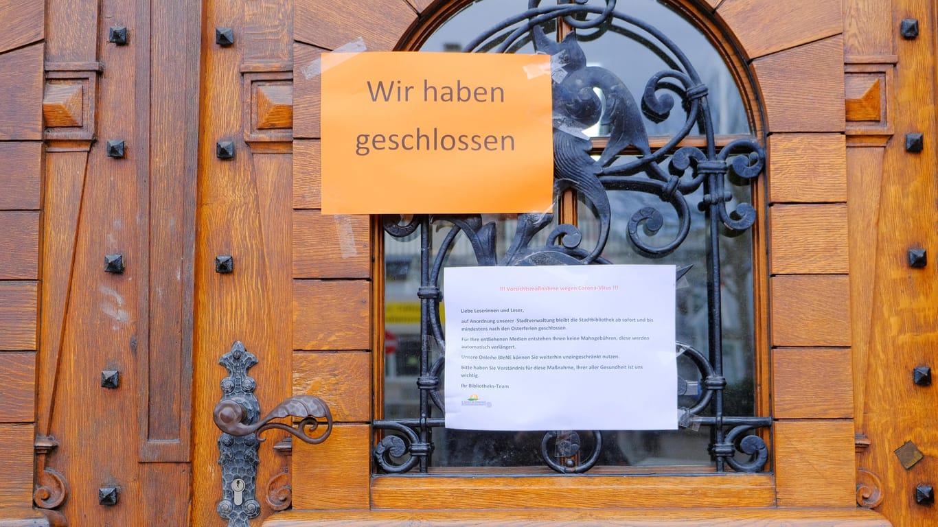Geschlossene Schule Mitte März: Nach den Sommerferien öffnen Deutschlands Schulen wieder uneingeschränkt.