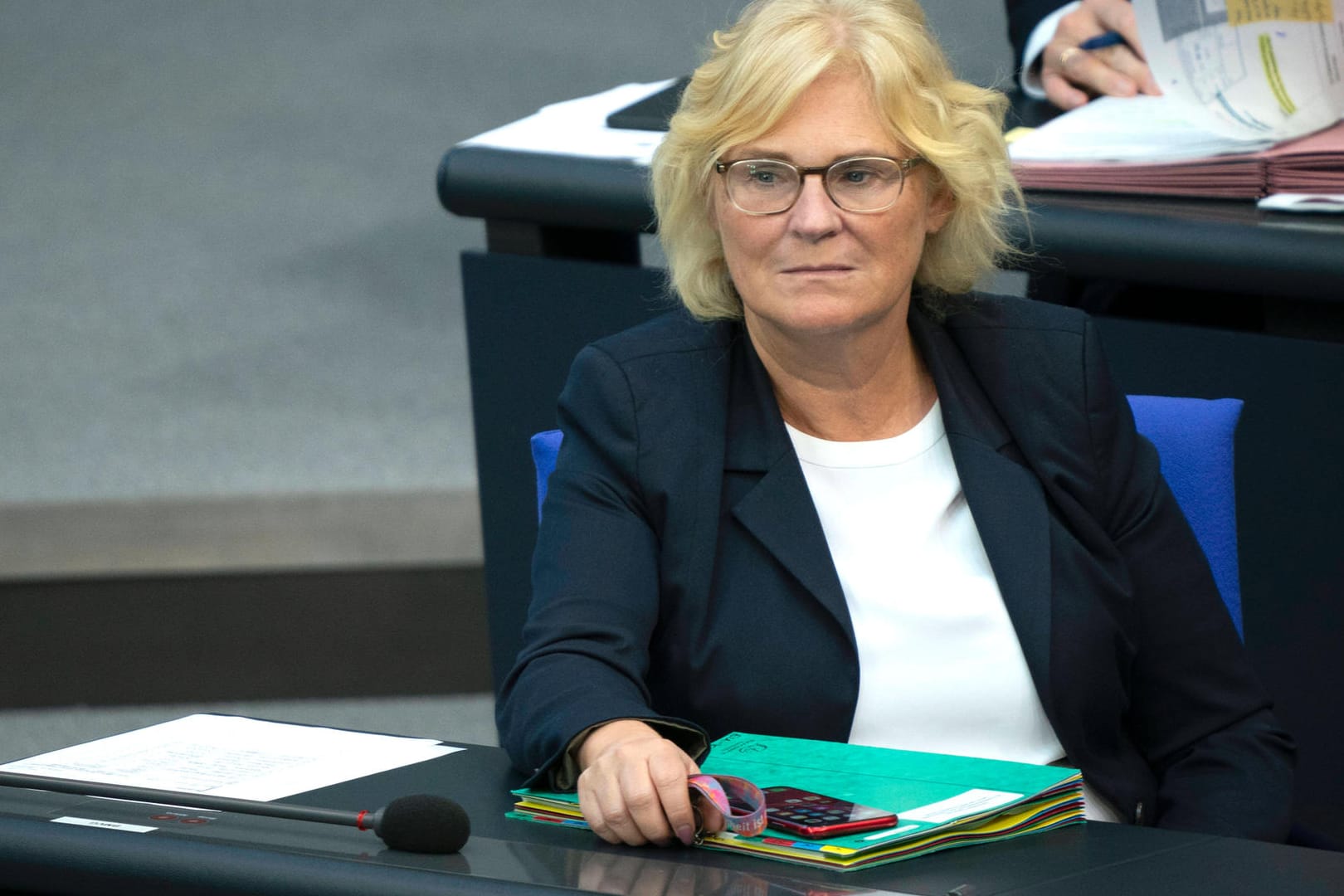 Christine Lambrecht: Die Bundesjustizministerin hält Verbote gegen Corona-Proteste für falsch.