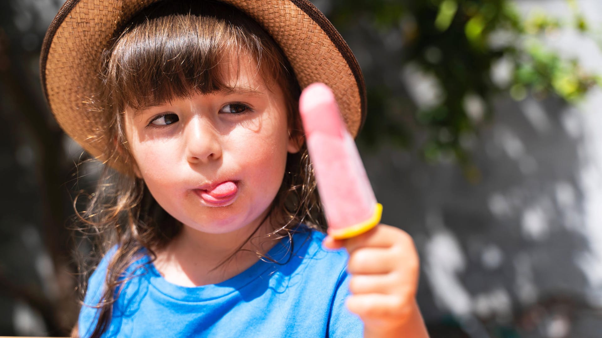 Die Hitze kommt: Gegen Temperaturen über 30 Grad hilft nur noch die Abkühlung von innen, mit einem Eis. Die Hitze kommt: Gegen Temperaturen über 30 Grad hilft nur noch die Abkühlung von innen, mit einem Eis.