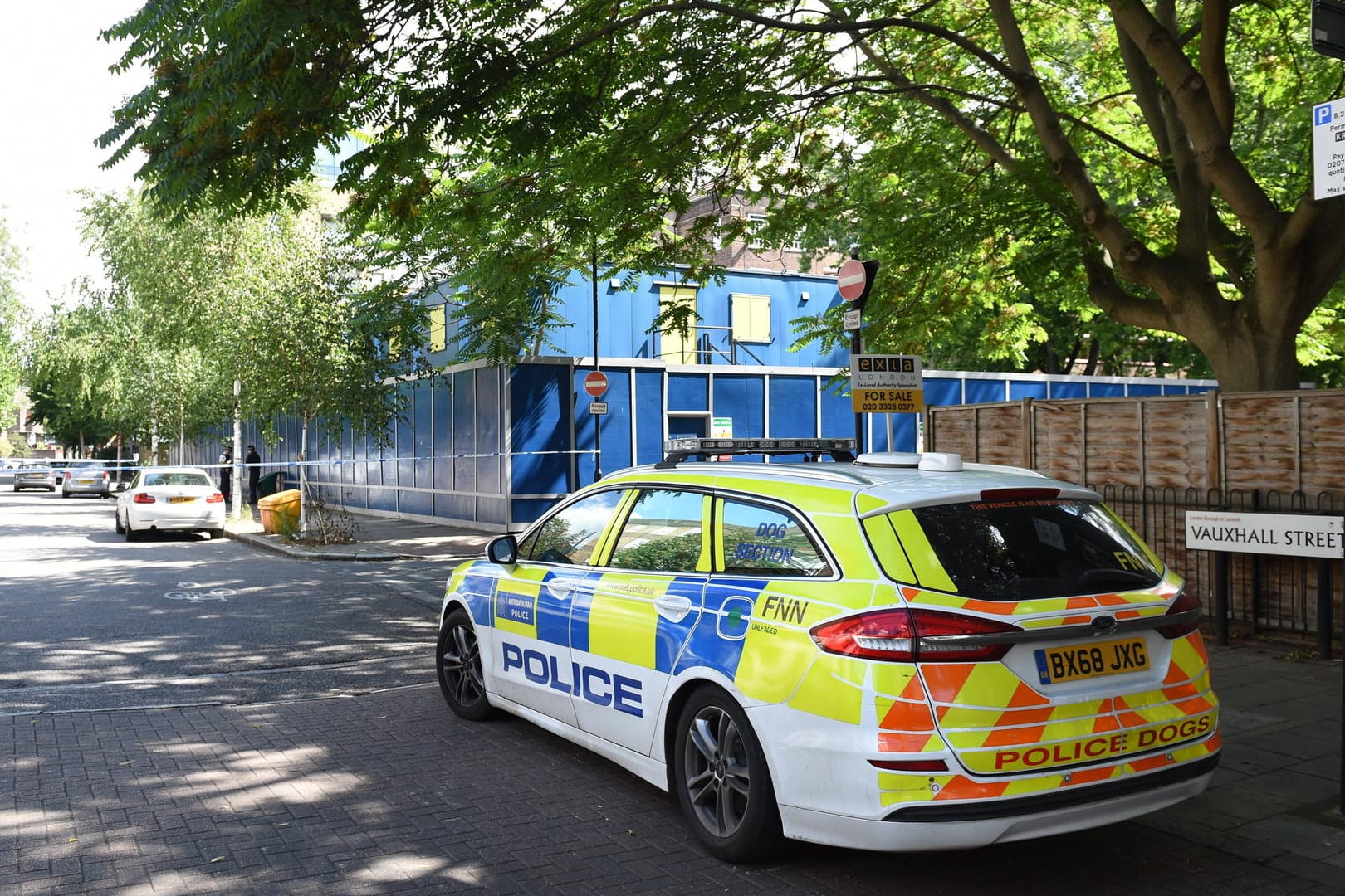 Polizei in London: Ein Mann aus Litauen versteckte sich offenbar fünf Jahre lang in einem britischen Wald. (Symbolfoto)