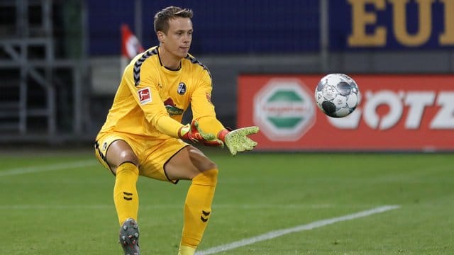 Steht künftig bei Hertha BSC zwischen den Pfosten: Torwart Alexander Schwolow. Steht künftig bei Hertha BSC zwischen den Pfosten: Torwart Alexander Schwolow.